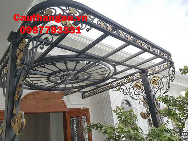 CTA-M08 là mẫu mái kính đẹp được nhiều người chọn ở Cầu Thang Âu